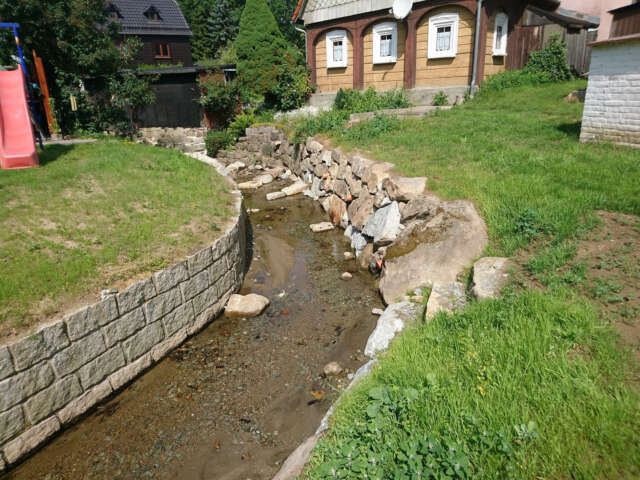 Schadenbeseitigung des Hochwassers von 2013 in Ebersbach- Neugersdorf - Sanierte Grundstücksbefestigung
